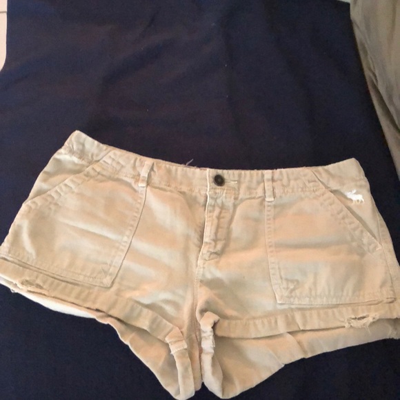 A&F shorts. - Picture 2 of 4